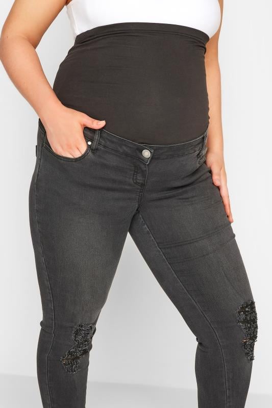 Evans BUMP IT UP MATERNITY Curve Black Washed Ripped AVA Jeans With Comfort Panel & Stretch