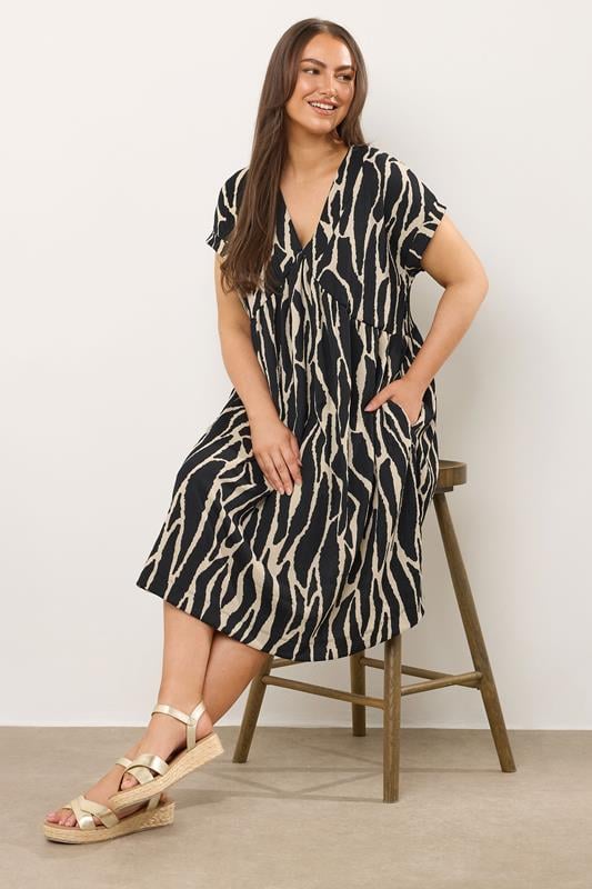 Evans EVANS Curve Black Abstract Print Jersey Crepe Dress