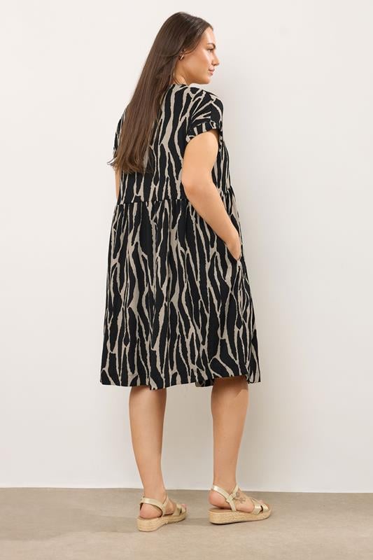 Evans EVANS Curve Black Abstract Print Jersey Crepe Dress
