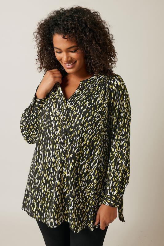 evans EVANS Curve Black Abstract Print Notch Neck Blouse