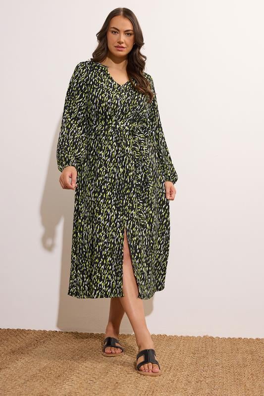 Evans EVANS Curve Black Abstract Print Split Front Dress