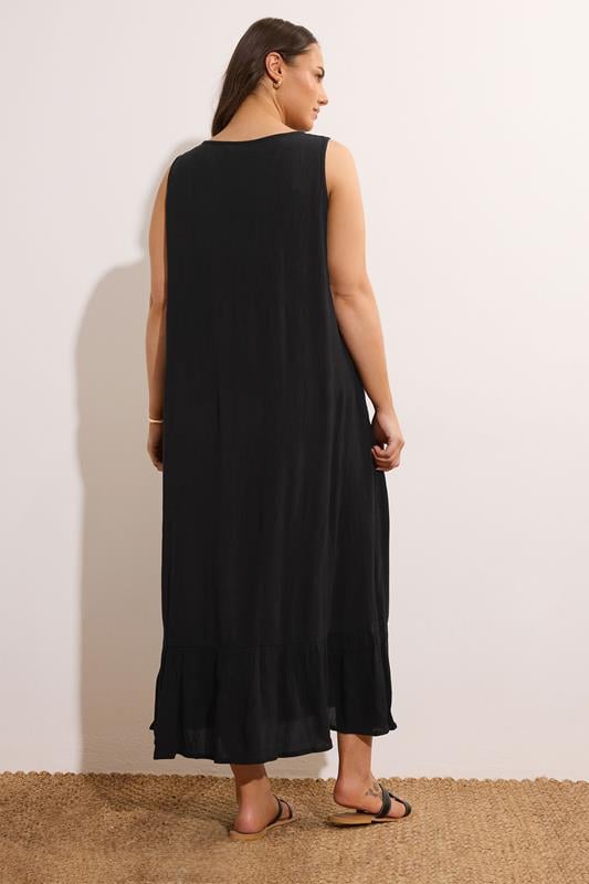 Evans EVANS Curve Black Crinkle Broderie Maxi Dress