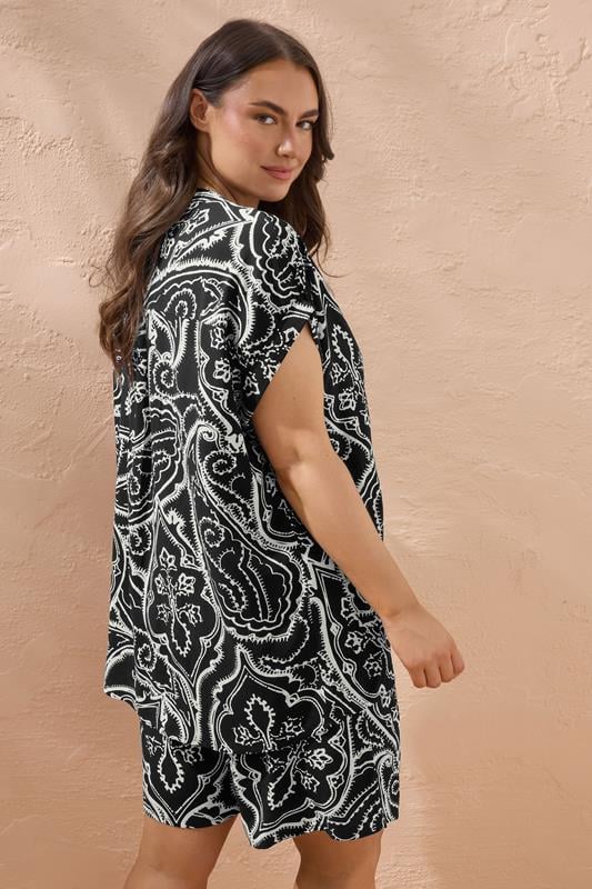 Evans EVANS Curve Black Paisley Shirred Waist Modal Shorts