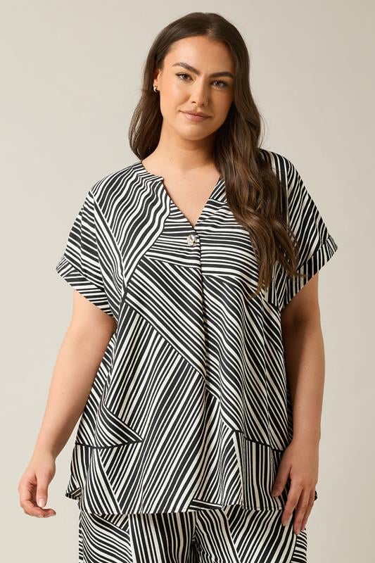 Evans EVANS Curve Black Stripe Button Front Short Sleeve Blouse