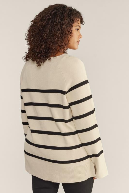 Evans EVANS Curve Ivory White & Black Striped Knitted Jumper