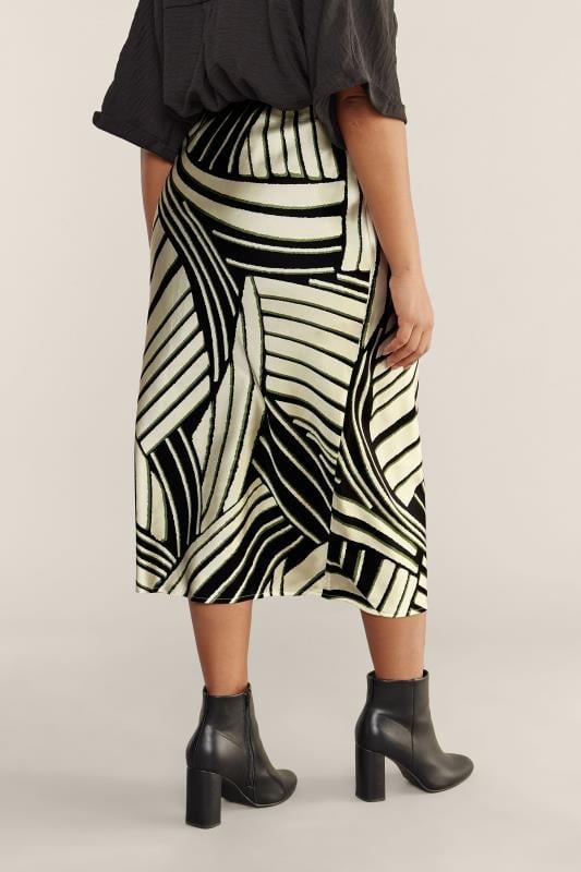 Evans EVANS Curve Ivory White Linear Print Midi Satin Skirt