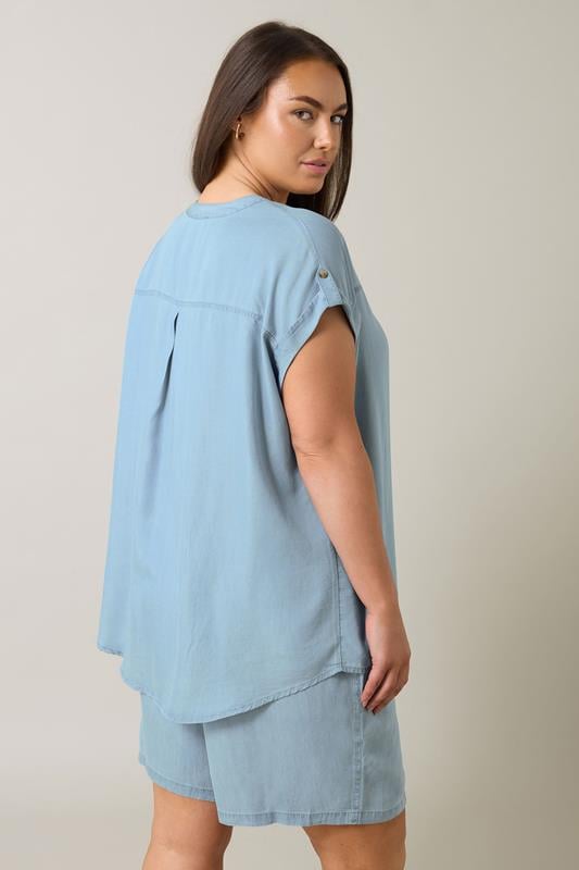 Evans EVANS Curve Light Blue Lyocell Short Sleeve Denim Shirt