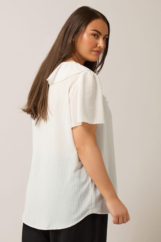 Evans EVANS Curve White Ruffle Neck Short Sleeve Blouse
