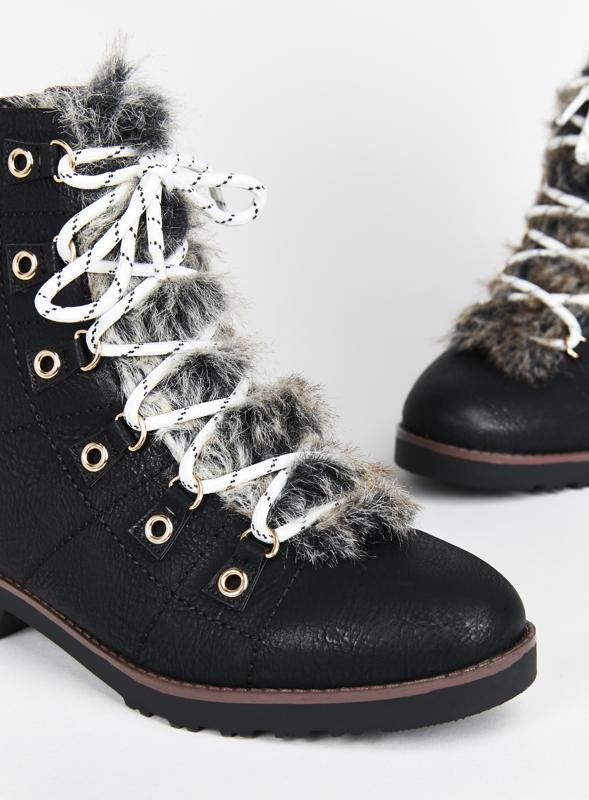 Evans Evans Black WIDE FIT Faux Fur Hiker Boot