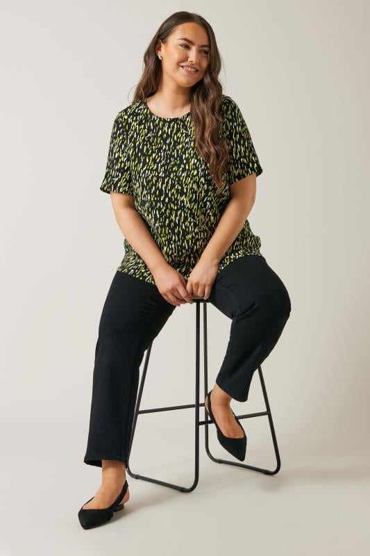Evans EVANS Curve Black Abstract Print Crepe Top