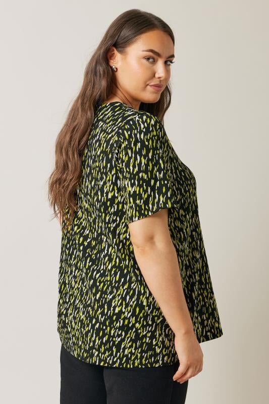 Evans EVANS Curve Black Abstract Print Crepe Top