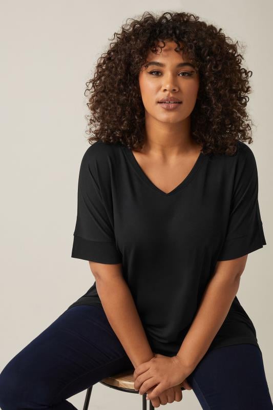 evans EVANS Curve Black V-Neck Modal Rich T-Shirt