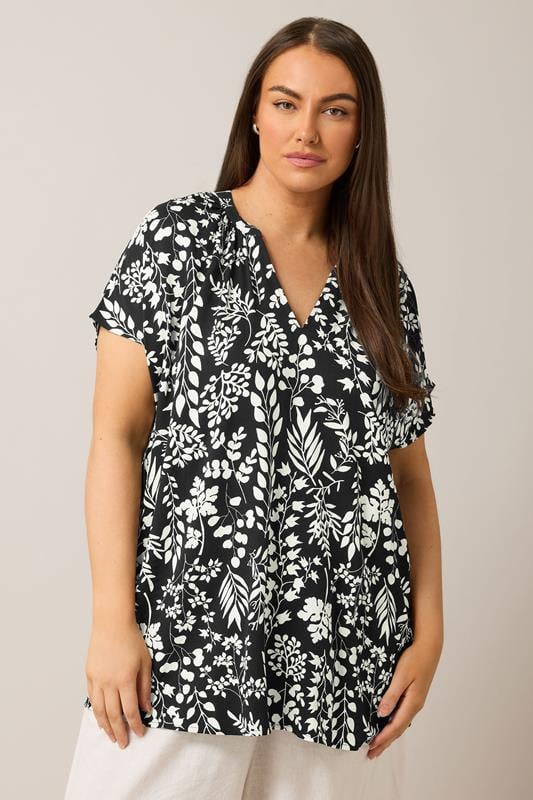 Evans EVANS Curve Black & White Leaf Print Blouse