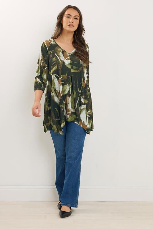 Evans EVANS Curve Green Smudge Print Hanky Hem Top