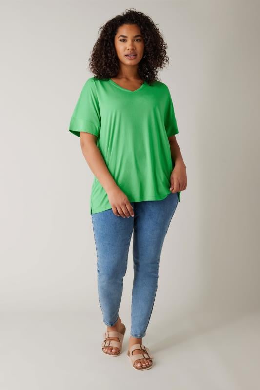 Evans EVANS Curve Green V-Neck Modal Rich T-Shirt