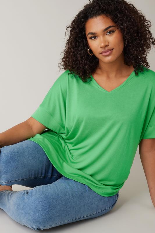 Evans EVANS Curve Green V-Neck Modal Rich T-Shirt