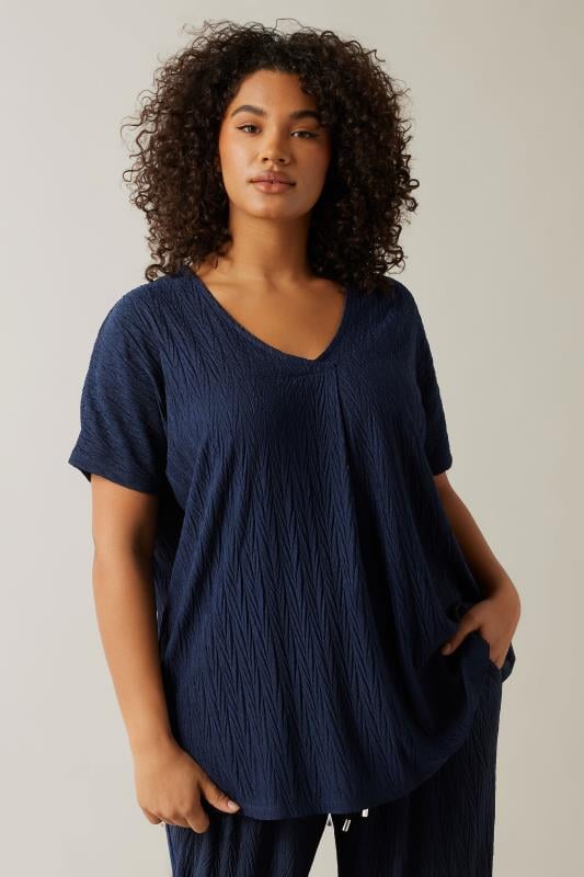 Evans EVANS Curve Navy Blue Plisse Pleat Front Top