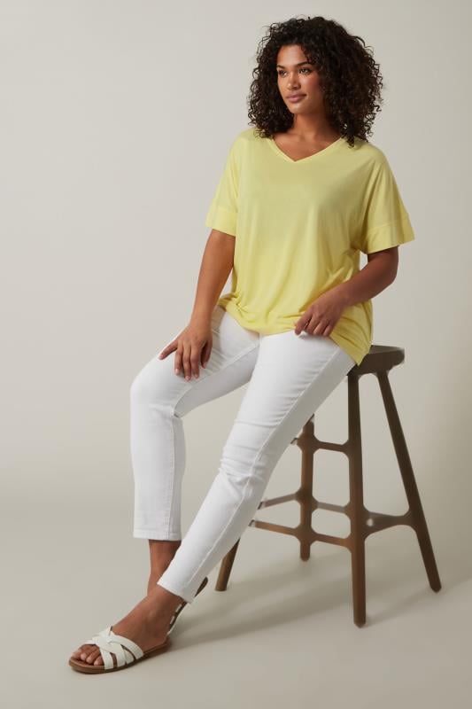 Evans EVANS Curve Yellow V-Neck Modal Rich T-Shirt