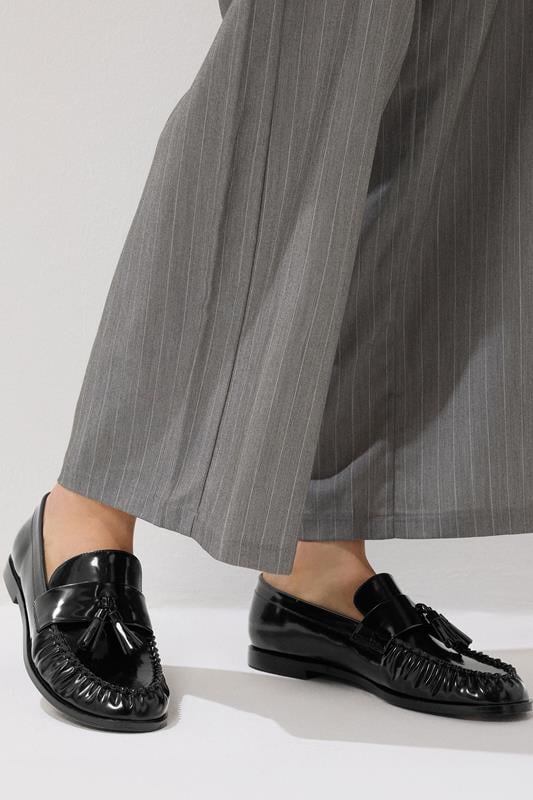 evans LTS Black Patent Tassel Flat Loafers