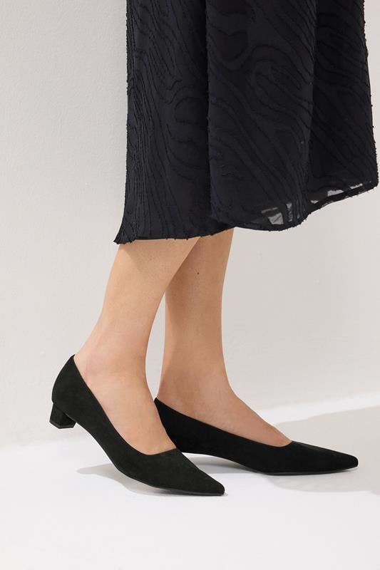 evans LTS Black Pointed Block Court Heel