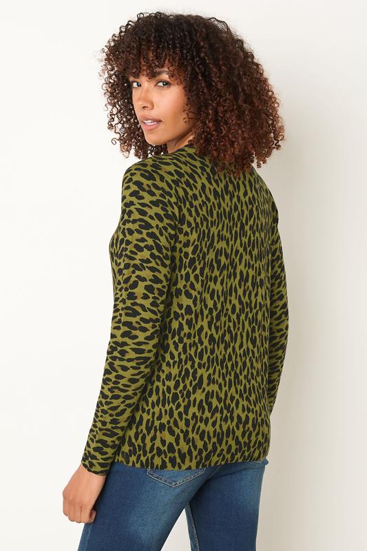 Evans M&Co Green Leopard Print Crew Neck Jumper