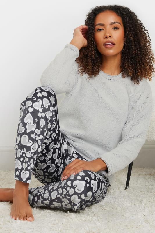 evans M&Co Grey Heart Print Borg Pyjama Lounge Set