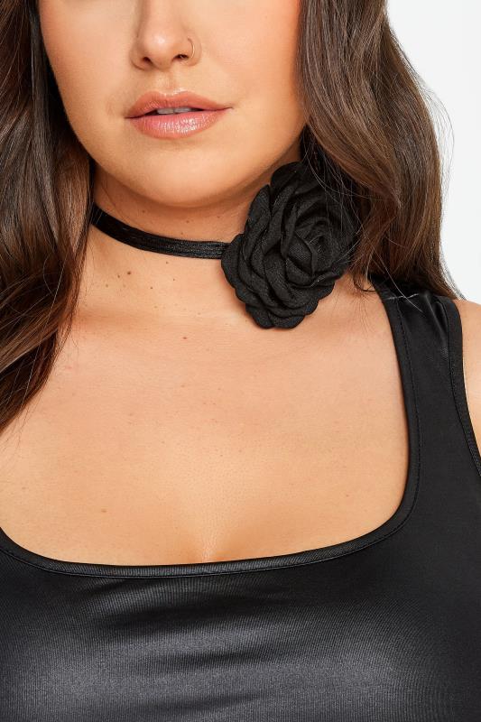 evans Yours Black Flower Corsage Necklace
