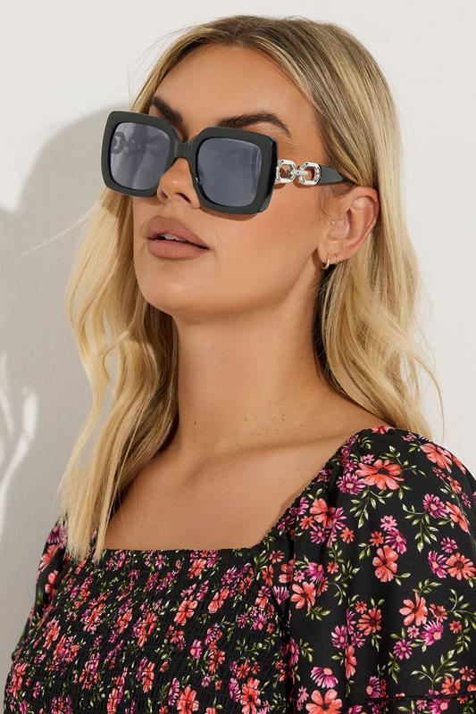 evans Yours Black Statement Chain Sunglasses