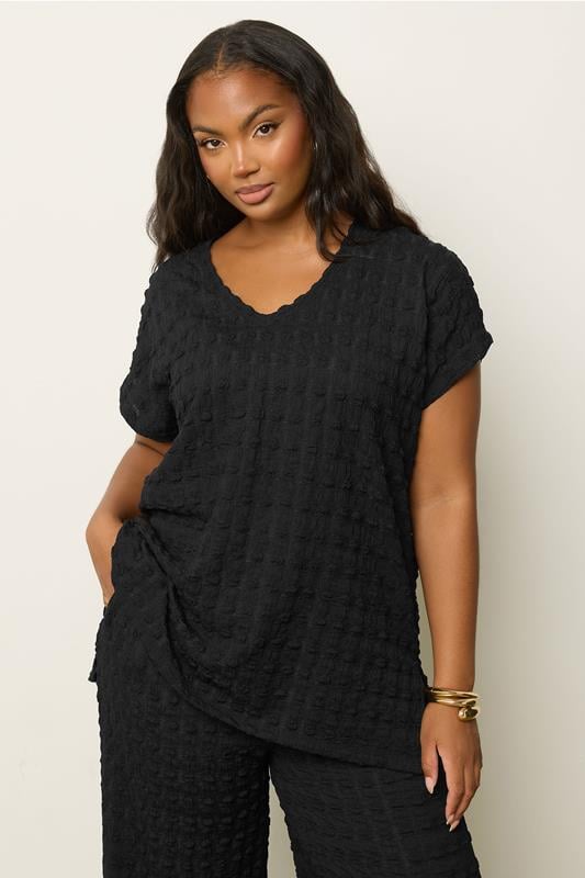 evans YOURS Curve Black Bubble Textured T-Shirt