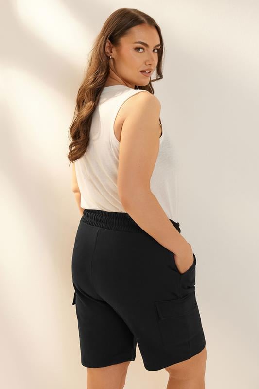 Evans YOURS Curve Black Cargo Jogger Short