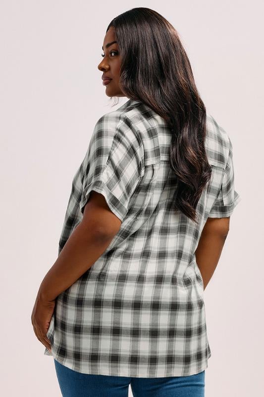 Evans YOURS Curve Black Check Short Sleeve Shirt