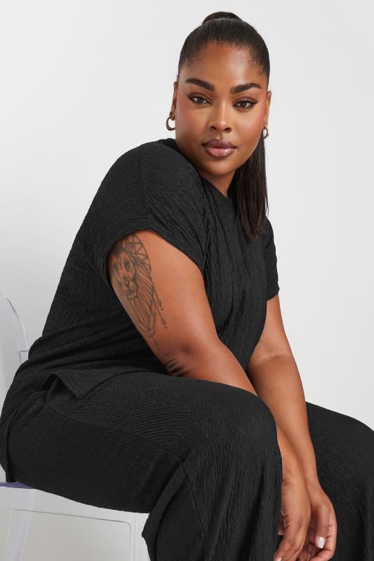 Evans YOURS Curve Black Crinkle Plisse T-Shirt