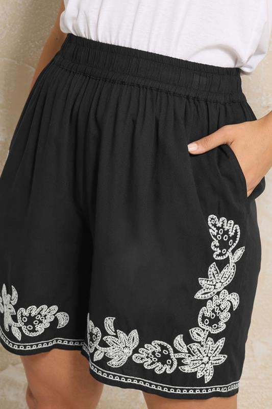 Evans YOURS Curve Black Floral Embroidered Shorts