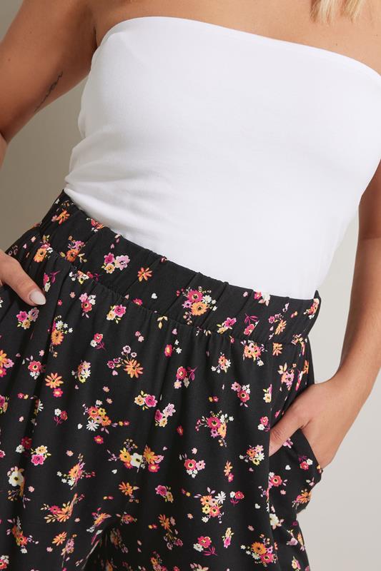 Evans YOURS Curve Black Floral Print Jersey Shorts