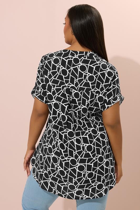 Evans YOURS Curve Black Geometric V-Neck Blouse