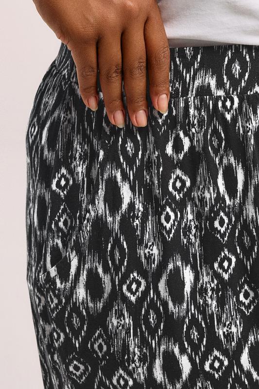 Evans YOURS Curve Black Ikat Cuffed Harem Trousers