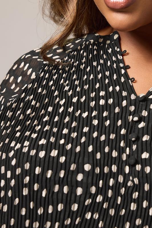 Evans YOURS Curve Black Spot Print Pleated Blouse