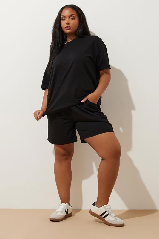 Evans YOURS Curve Black Sweat T-Shirt & Shorts Set