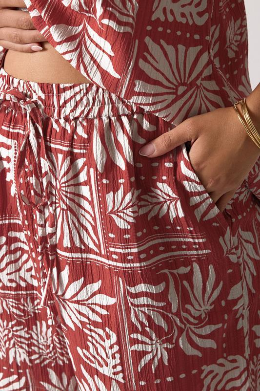 Evans YOURS Curve Burnt Orange Leaf Print Shorts