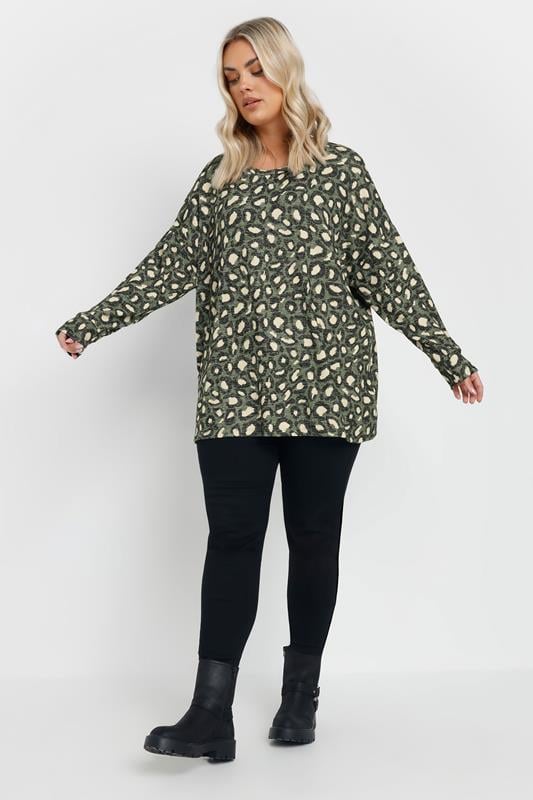 Evans YOURS Curve Green Leopard Print Jumper