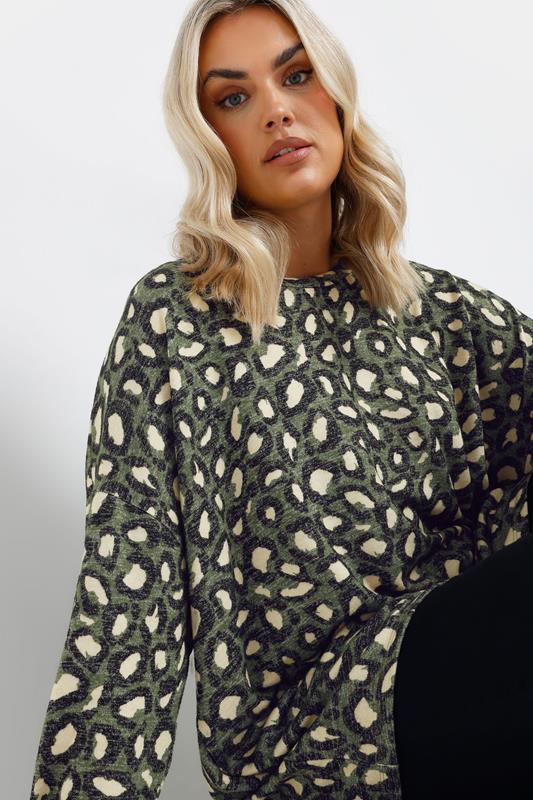 Evans YOURS Curve Green Leopard Print Jumper