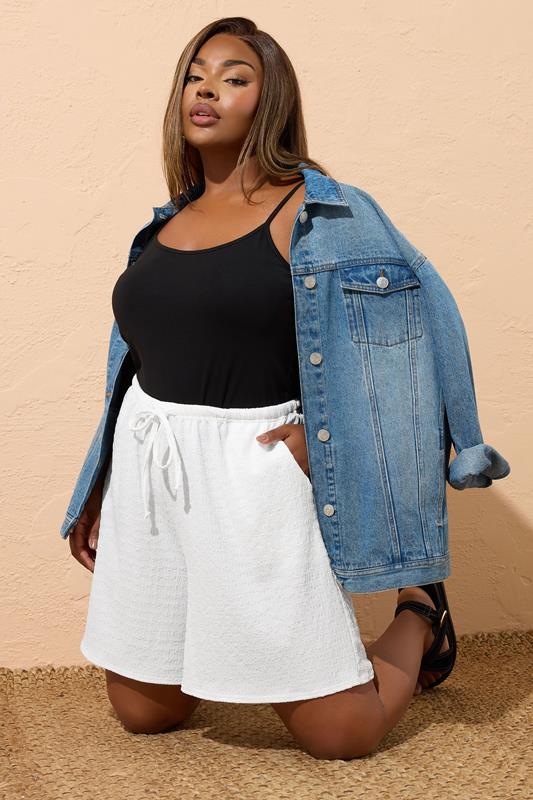 Evans YOURS Curve White Textured Shorts