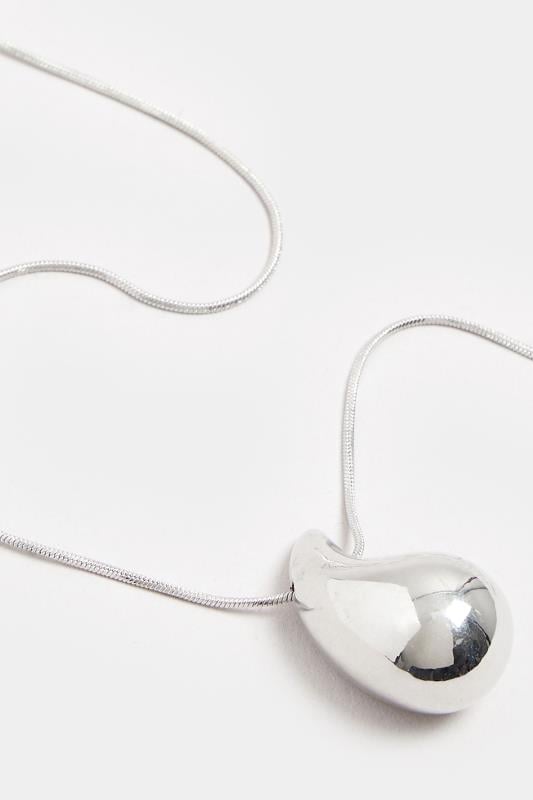 Evans Yours Silver Tone Teardrop Pendant Necklace