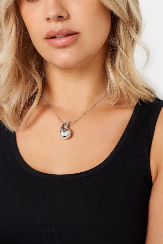 evans Yours Silver Tone Teardrop Pendant Necklace