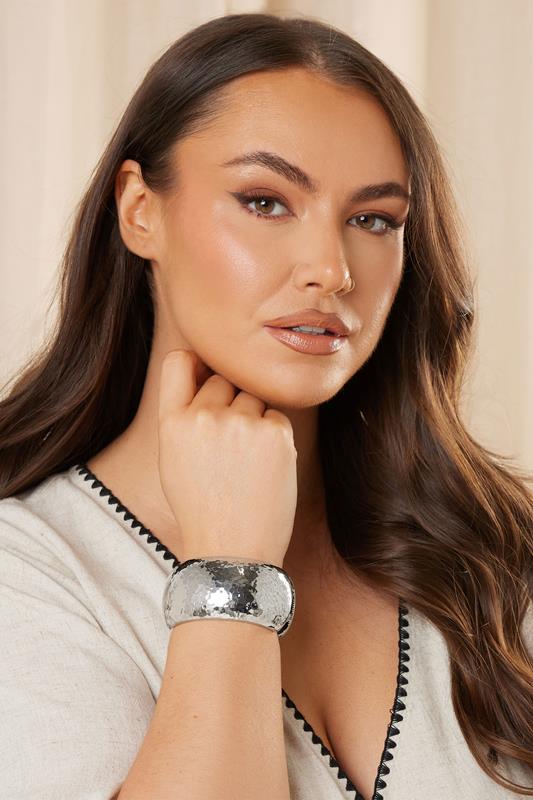 evans Yours Silver Tone Textured Hinged Bracelet