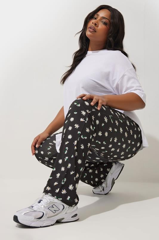 evans LIMITED COLLECTION Curve Black Daisy Print Flared Trousers