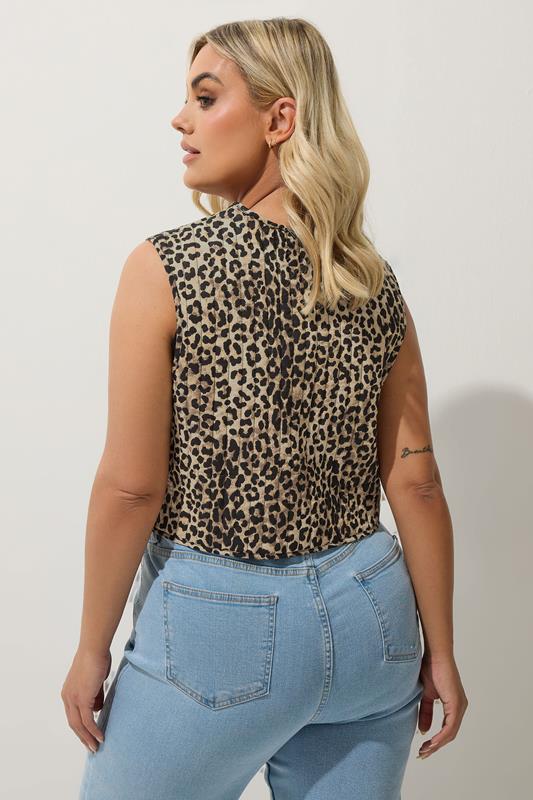 Evans LIMITED COLLECTION Curve Brown Leopard Print Quilted Waistcoat