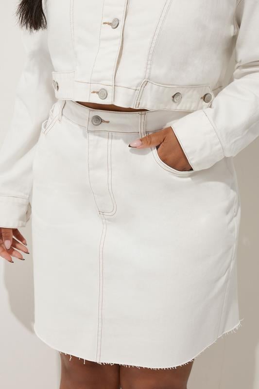 Evans LIMITED COLLECTION Curve Cream Denim Contrast Stitch Mini Skirt