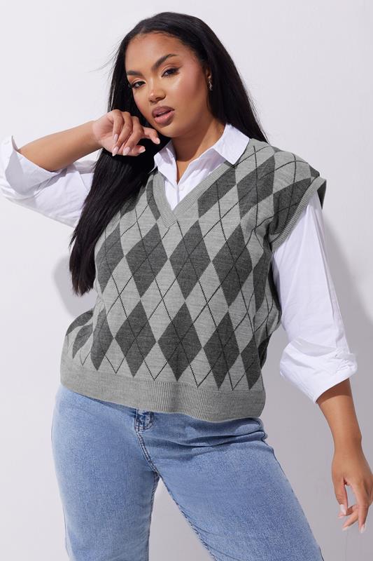 evans LIMITED COLLECTION Curve Grey Argyle Knitted Vest