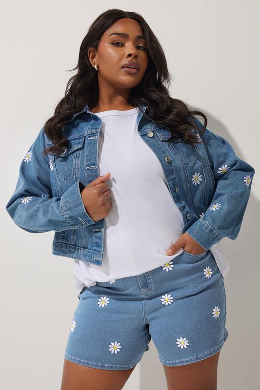 evans LIMITED COLLECTION Curve Light Blue Daisy Embroidered Denim Shorts